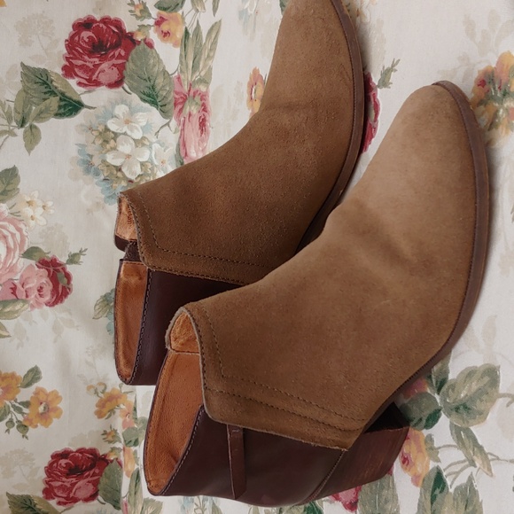 Madewell Low Chelsea Brown Leather and Tan Suede Ankle Boots Women's size 8.5 - Picture 3 of 17